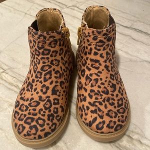 NWOT Tucker & Tate cheetah boots toddler size 9